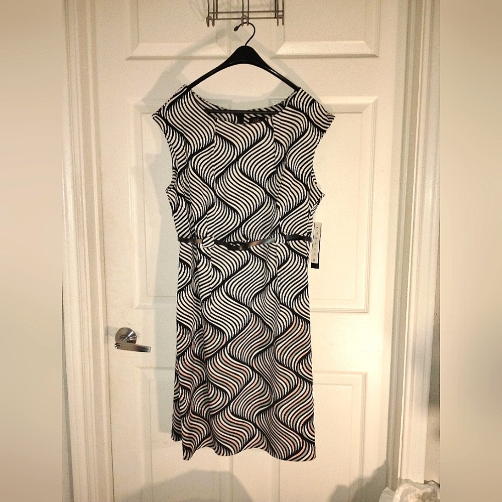 NWT I LE NEWYORK Belted Plus Size 16 Patterned Dress Fit & Flare A Line midi